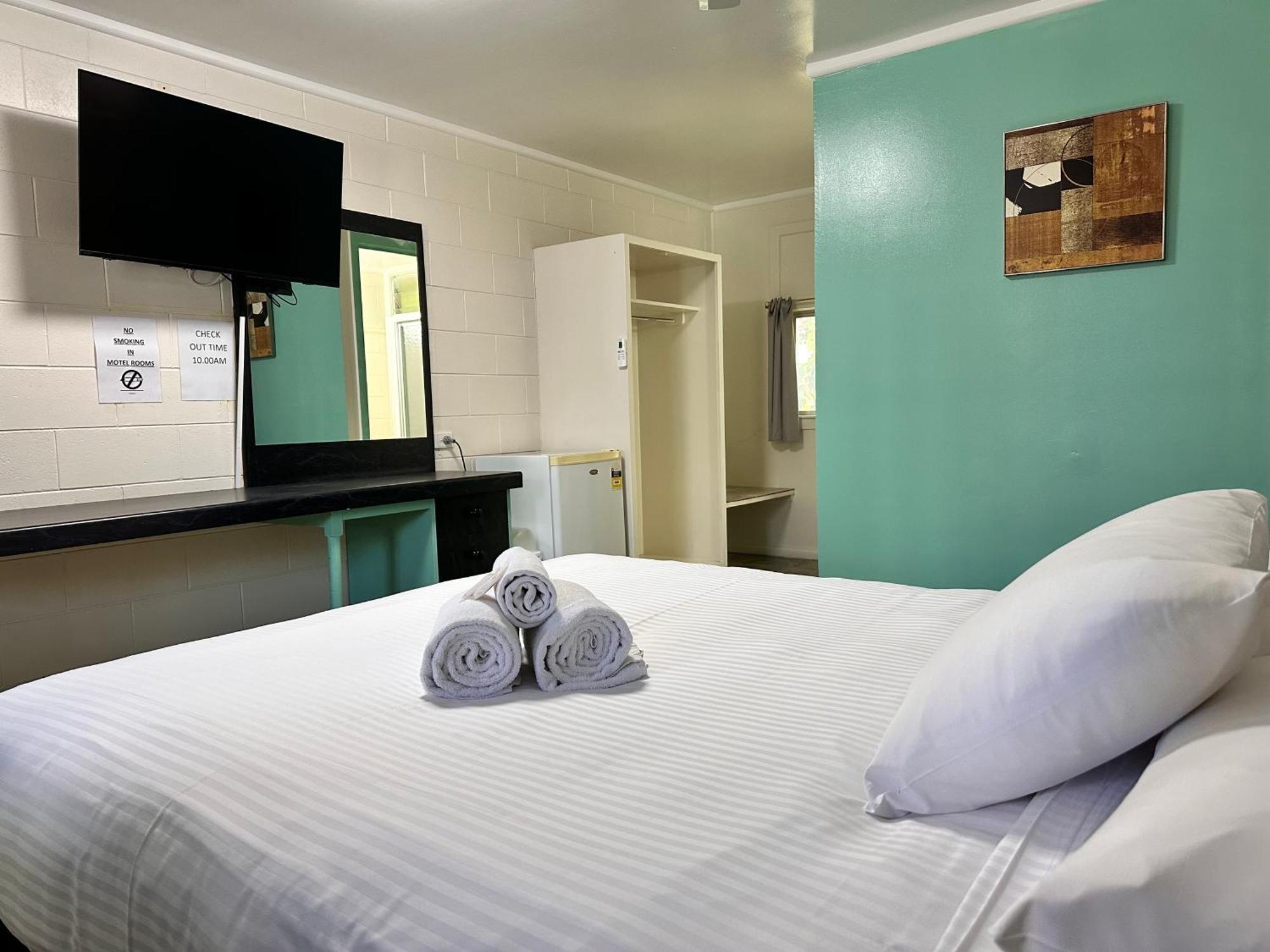 Kalka Palms Hotel Motel ロックハンプトン エクステリア 写真